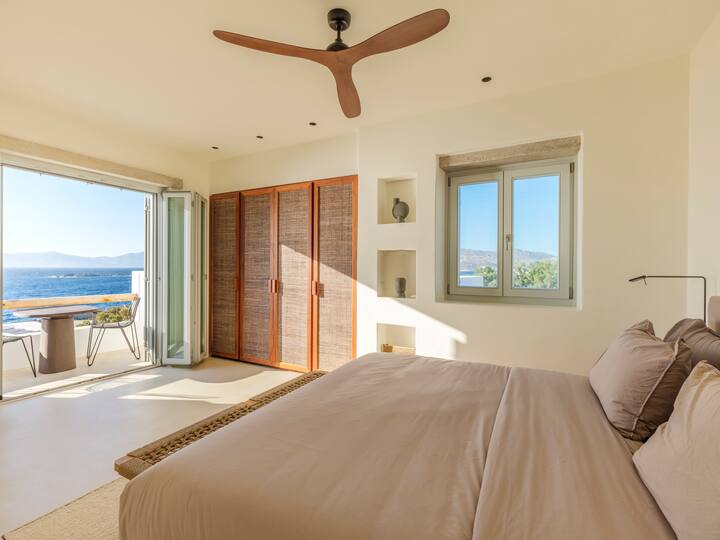 Double Bedroom - Sea View