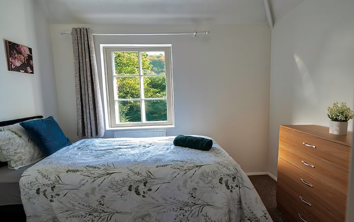 Single Bedroom