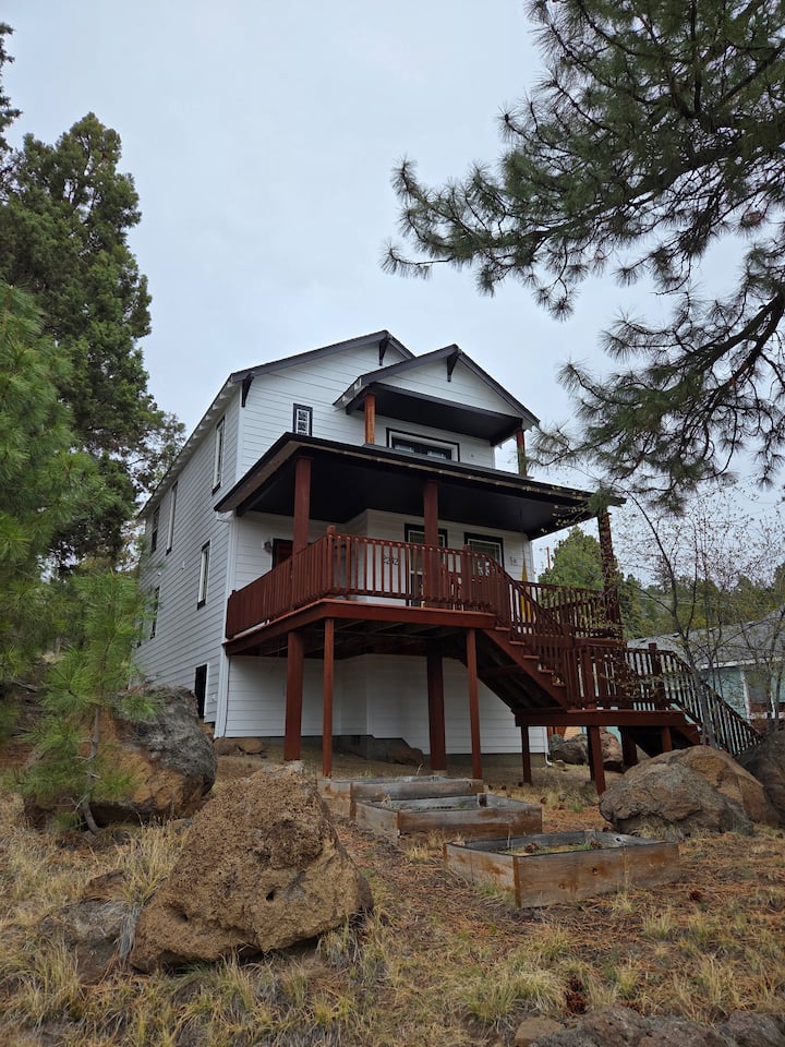 Summit West Sanctuary Walk/bike To Nwx & Downtown! - Bend, OR