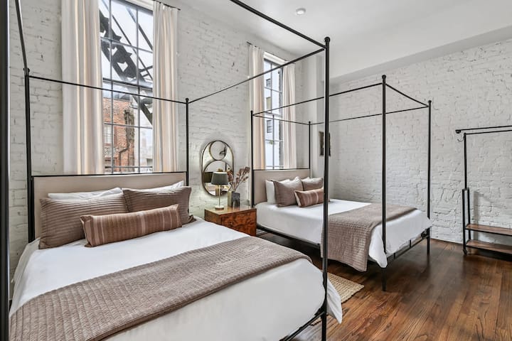 Unidad C | Dormitorio 2 | 2 camas tamaño completo | Segundo piso | Baño privado 