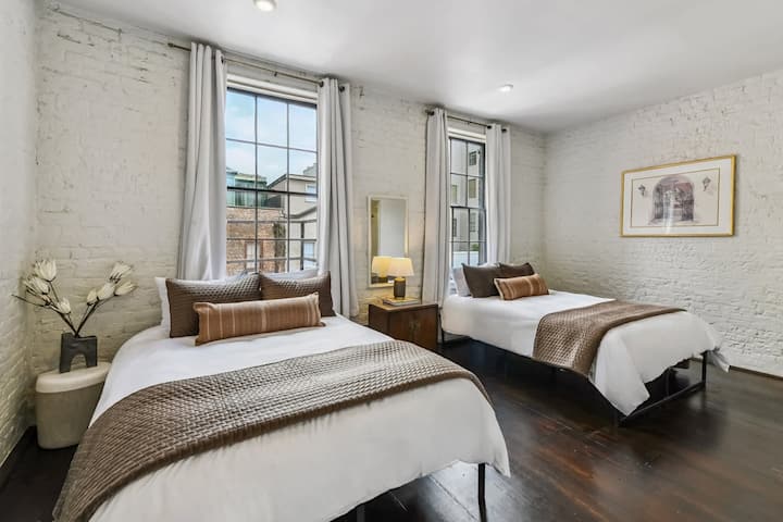 Unidad E | Dormitorio 6 | Dos camas tamaño queen | Baño completo privado | Tercer piso