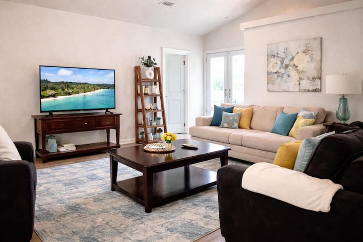 Private Jacuzzi Getaway • 3br Pensacola Beach - 米爾頓