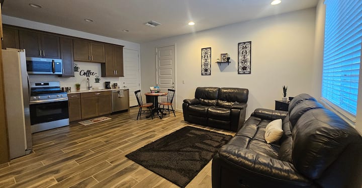 Confort Suit - Goodyear, AZ