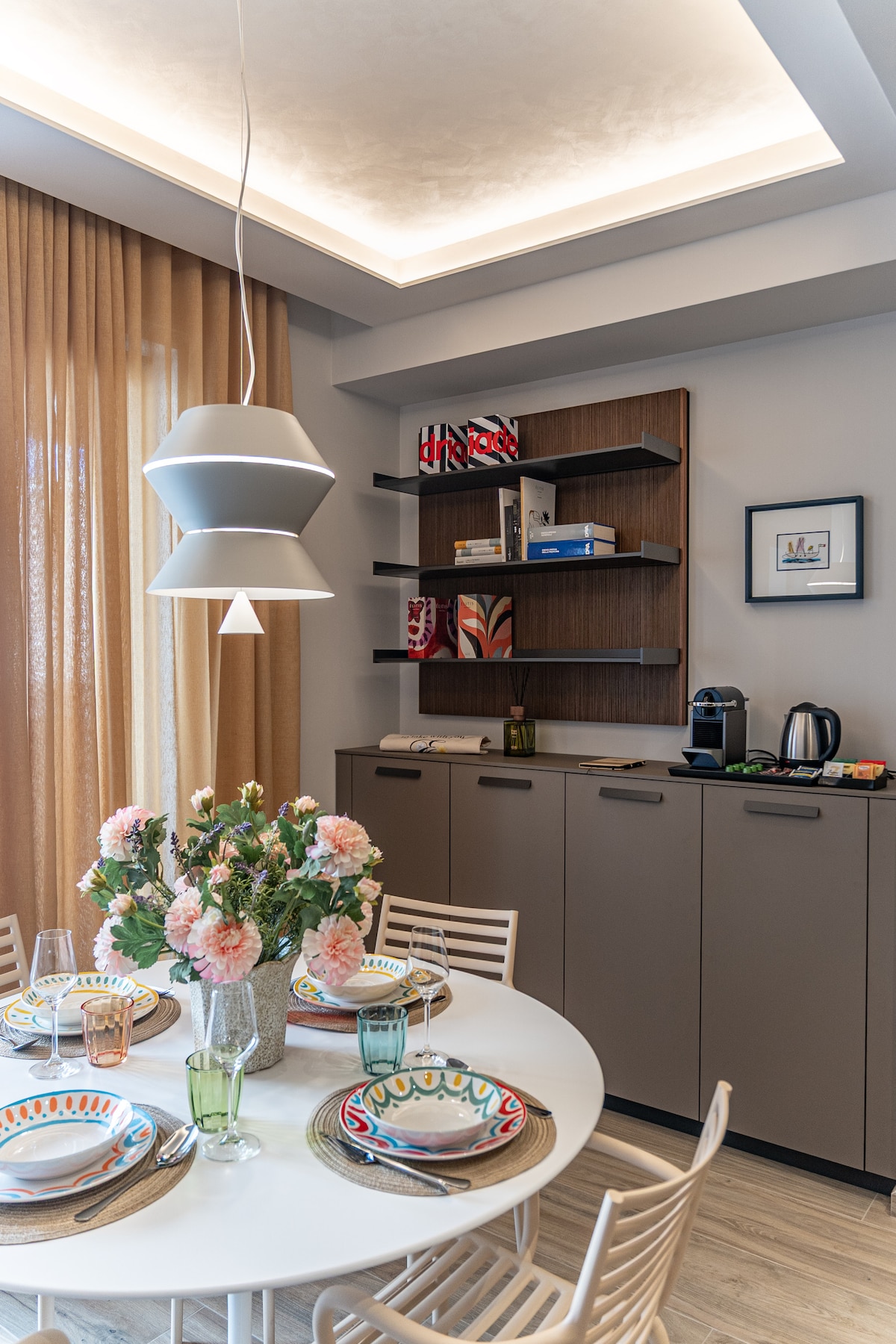 Suite Easter — 32