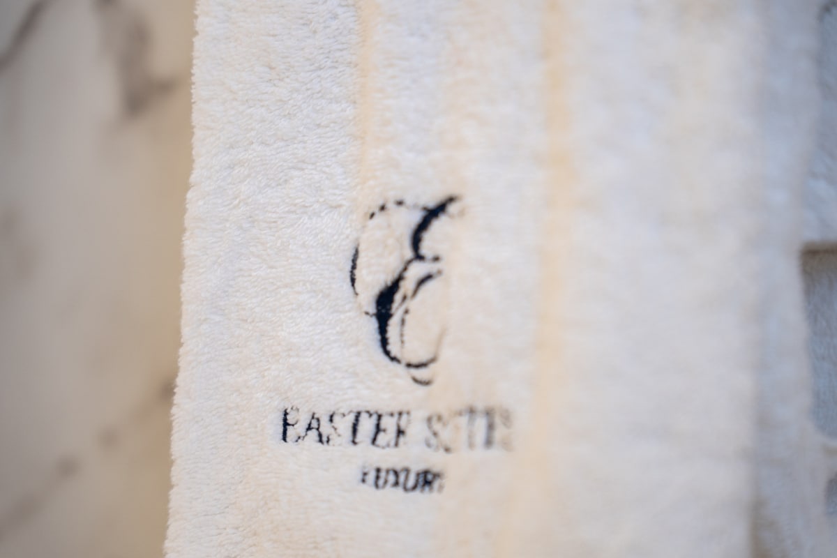 Suite Easter — 27