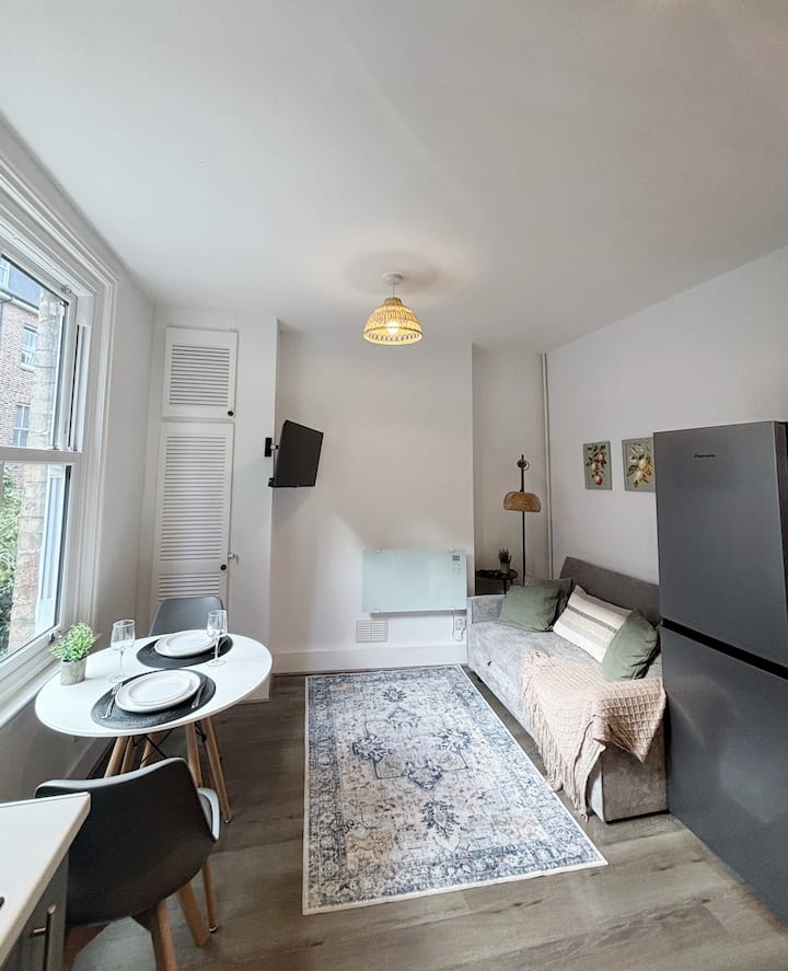 Stylish 1-bed Flat Central Tunbridge Wells - ロイヤルタンブリッジウェルズ