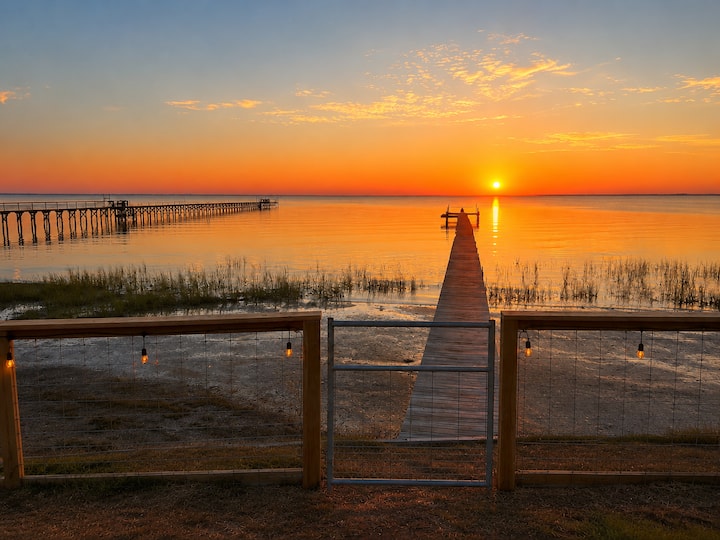 The Bayside Cottage Waterfront With Private Pier - Bayside, TX