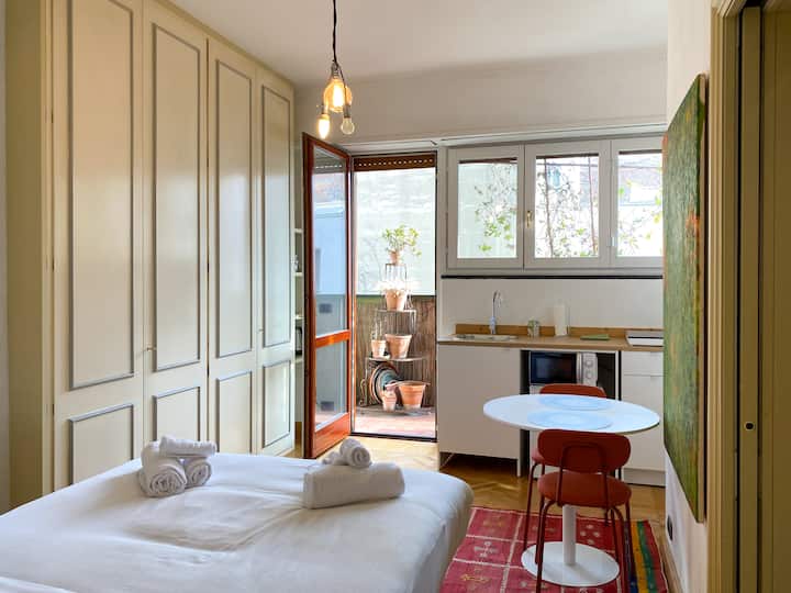 Bright Design Studio W/ Terrace | Central Milan - Milan