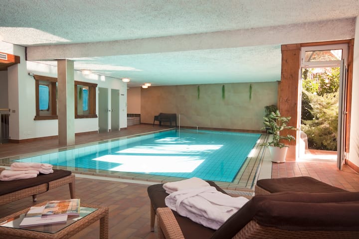 Einzimmerwohnung Mit Küchenzeile Und Balkon Cz - Rabland