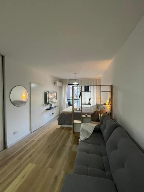 Popular Airbnb listing: E&G BA Julián Álvarez 3rd Floor in Comuna 15