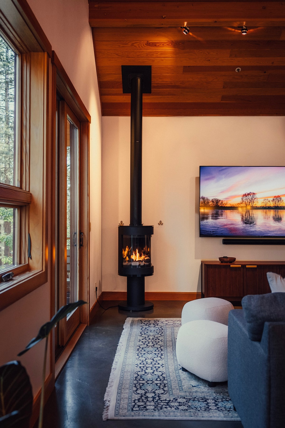 Pinecrest Retreat — view 5