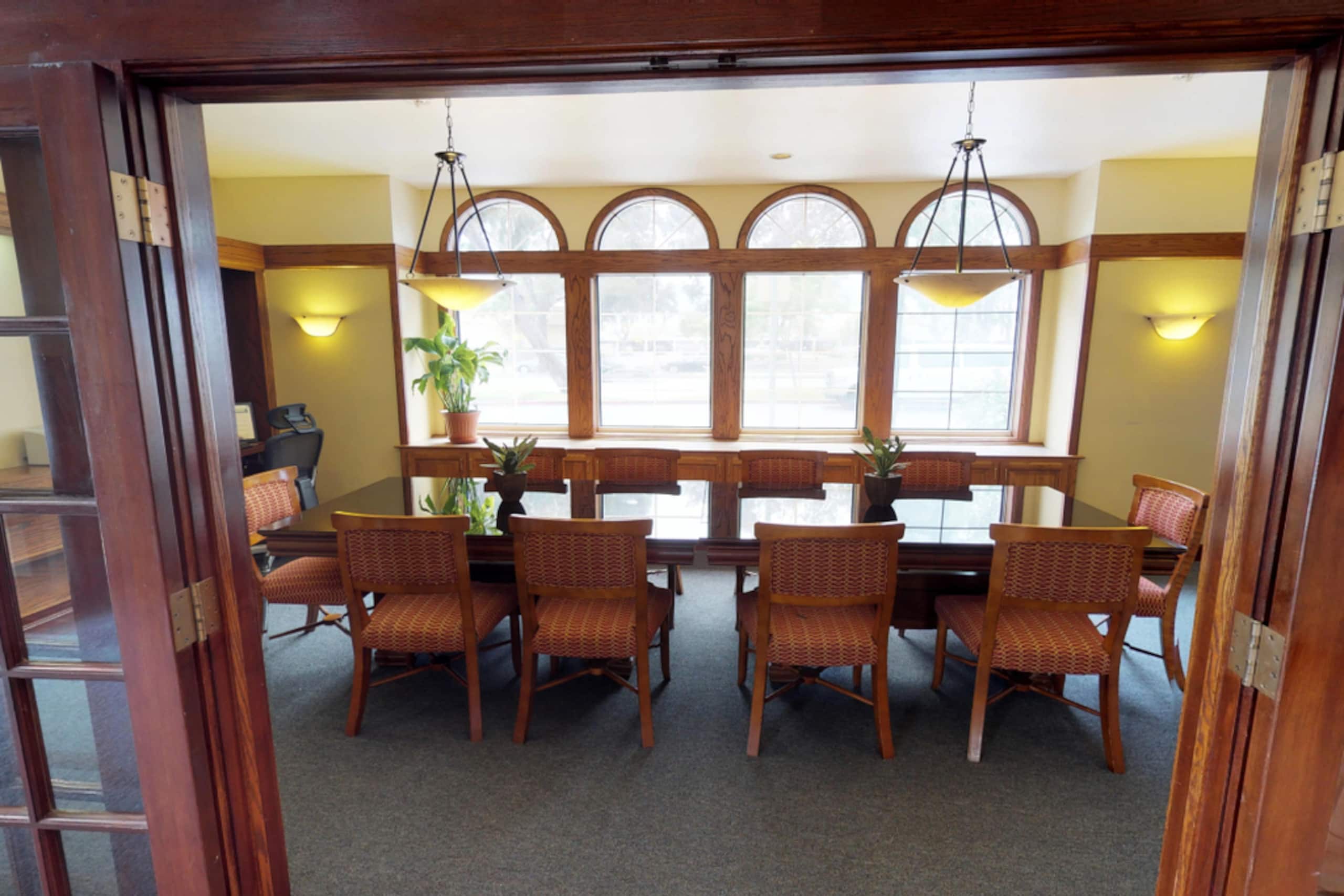 3-Room Hotel Block, Pool, Lake, Pet-Friendly - Photo 29
