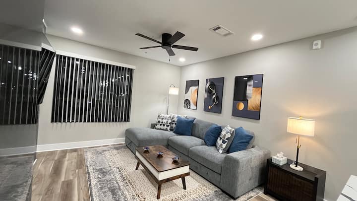 Upscale 2br Near Emory & Cdc - Stone Mountain, GA