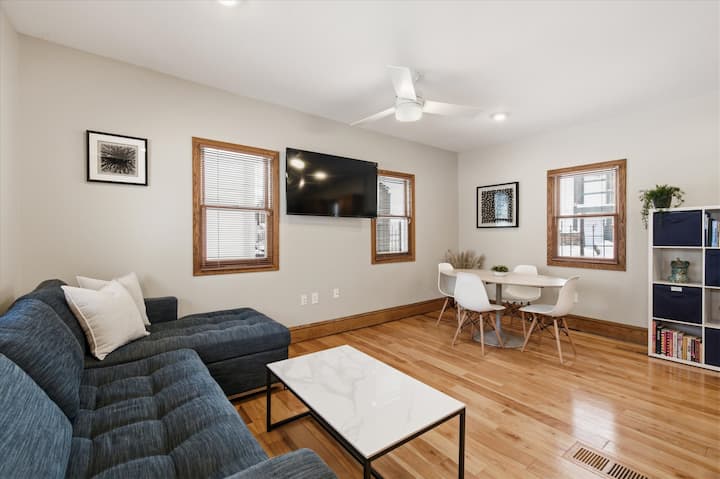 Remodeled 2br | 1st Pet Free | Near Downtown - Minneapolis, MN