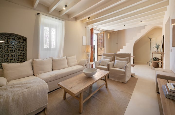 Modern, Soulful Townhouse With Pool By Tramuntana - Majorca
