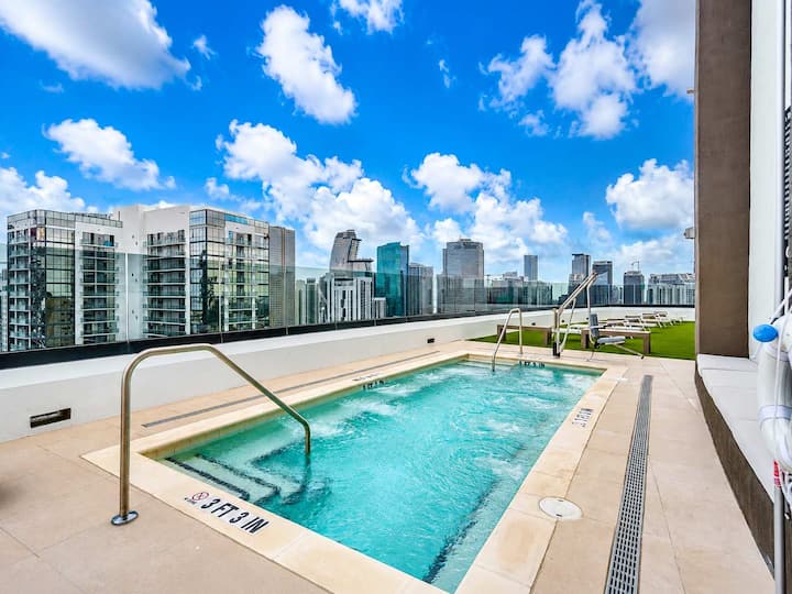1br Downtown Miami  Pool, Sauna & Free Parking - Miami, FL