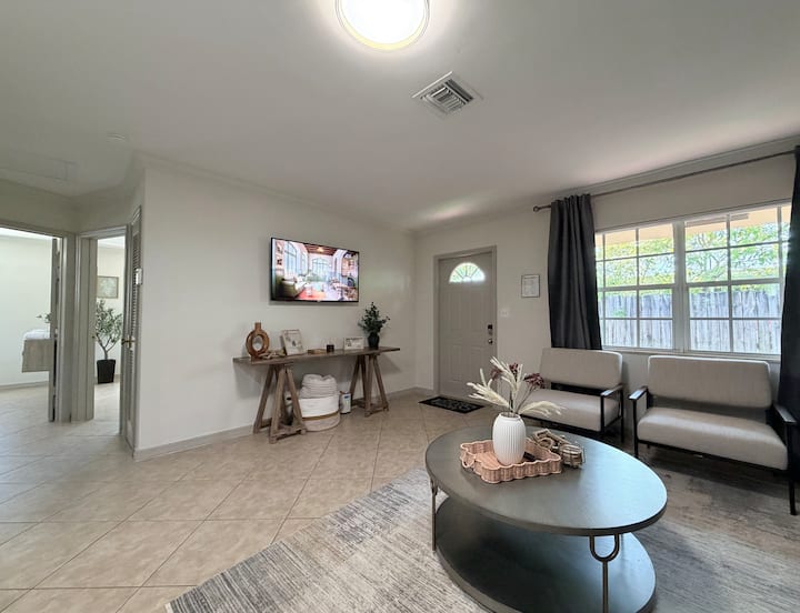 Boutique 2br Escape | Las Olas Blvd-beach-dining - 포트로더데일