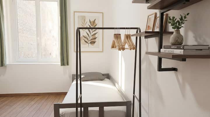 Studio Deluxe. Parking Gratuit. - Valenciennes