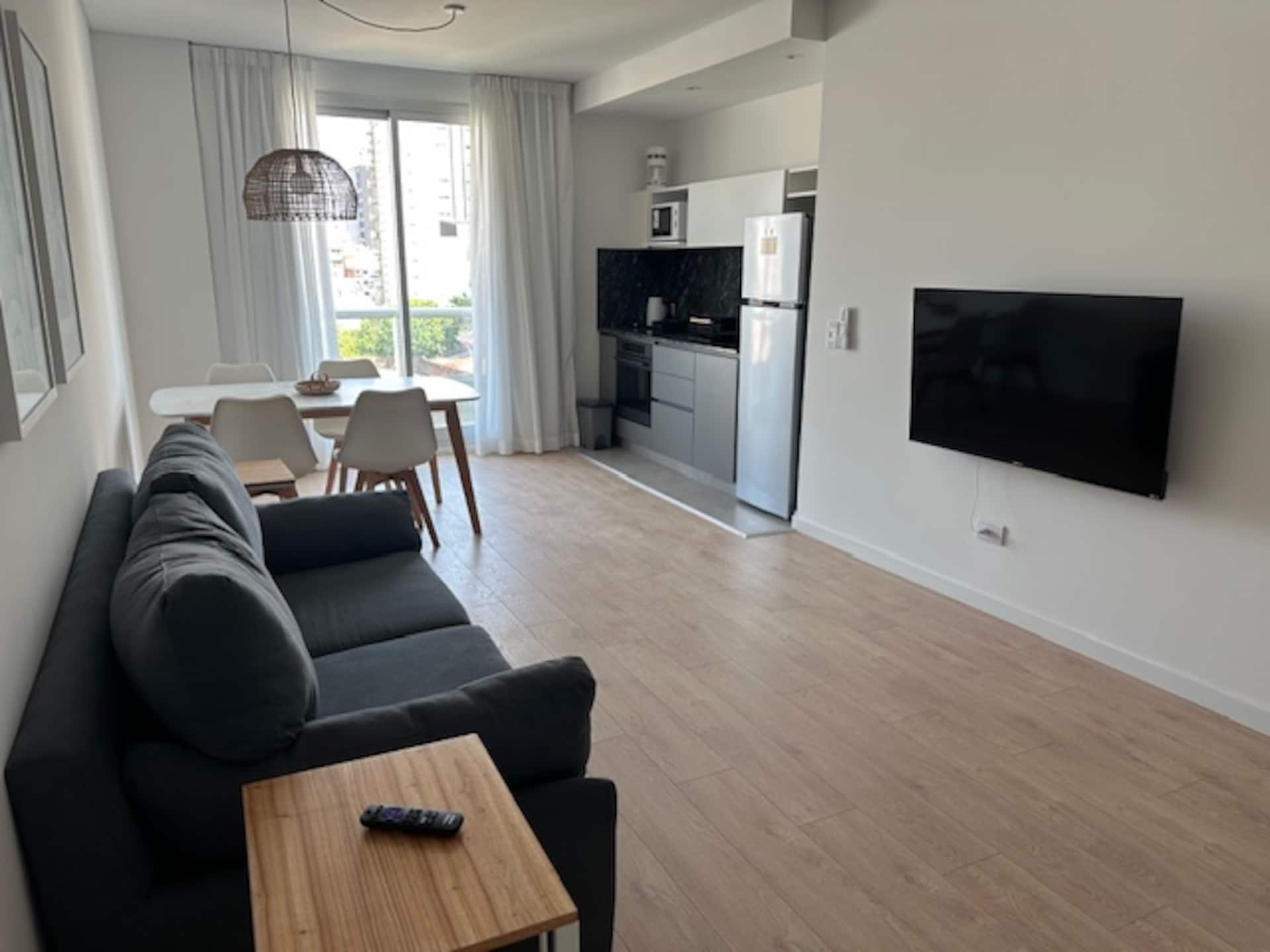 Almagro, Italian Hospital. Bright studio apartment. R503