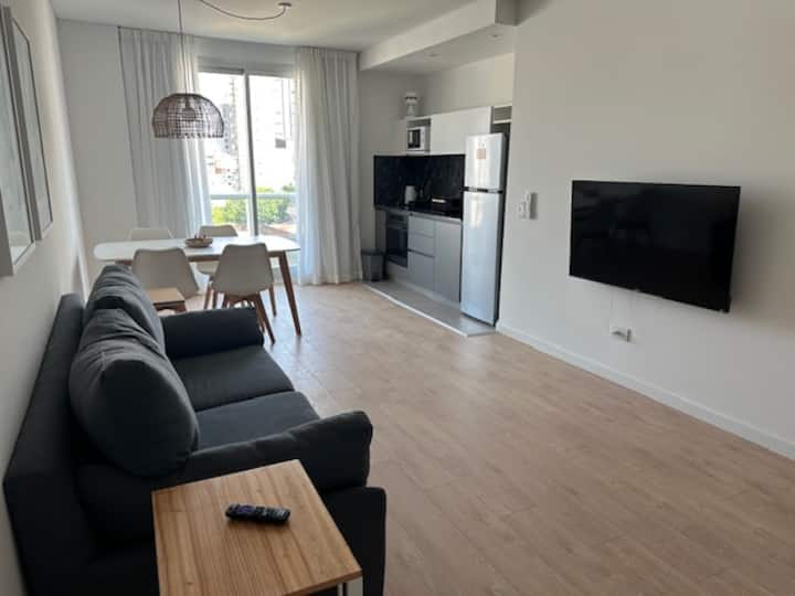 Bright studio apartment near Italian Hospital in Almagro