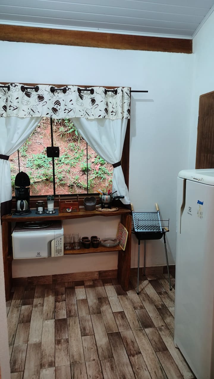 Chalé ÁGape Da Montanha 4 
Em Meio à Natureza! - Santo Antônio do Pinhal