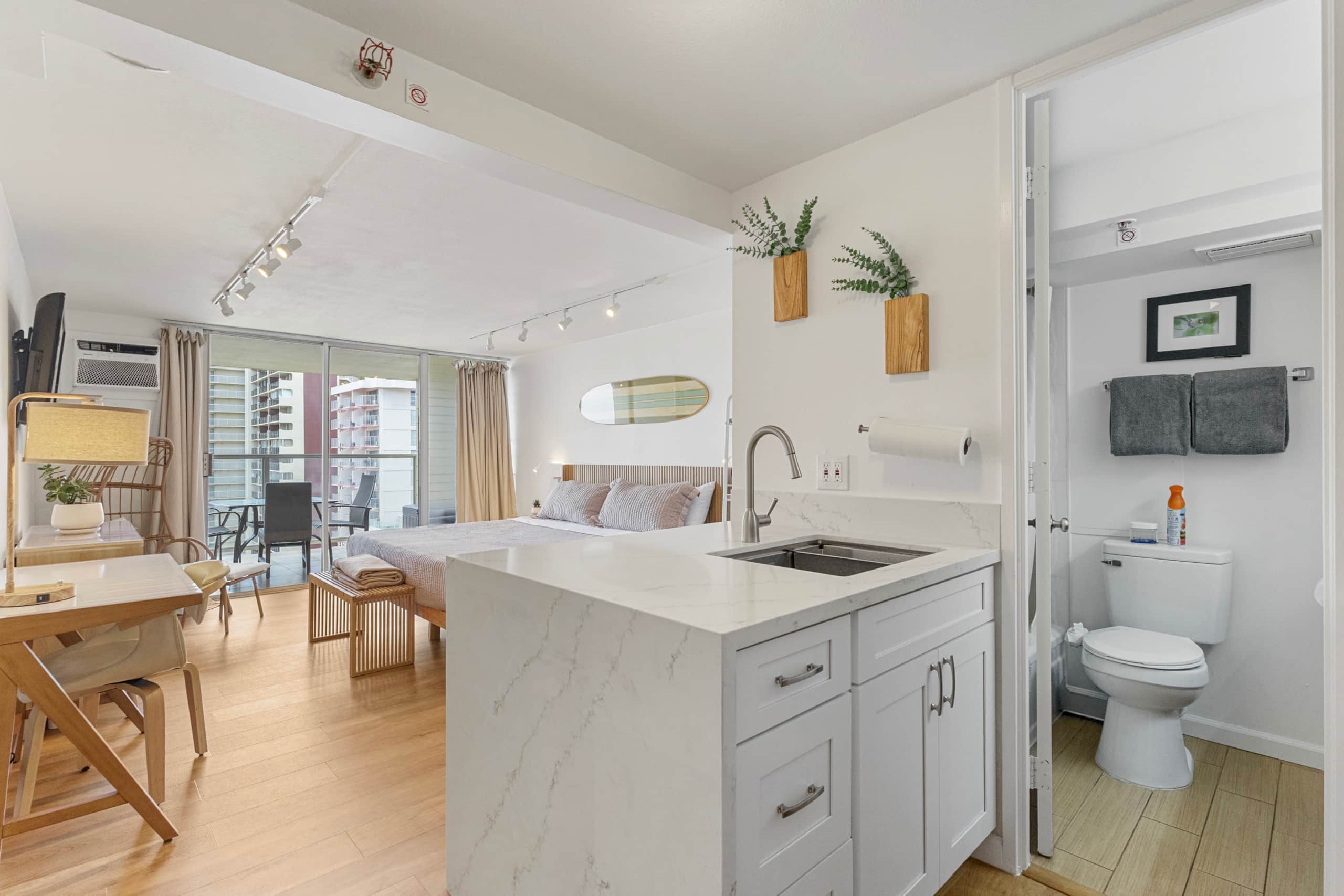 [New] Renovated Modern Studio w/ Pool + Beach Gear - Image 3