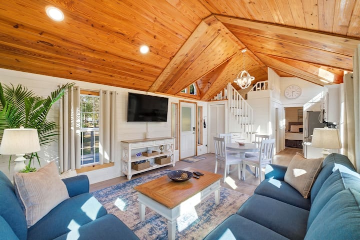 The Dinghy - 2 Bdrm + Loft In Gulf Shores - Gulf Shores, AL