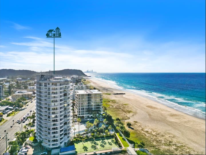 Casa Palma - Absolute Beachfront, Palm Beach - Coolangatta