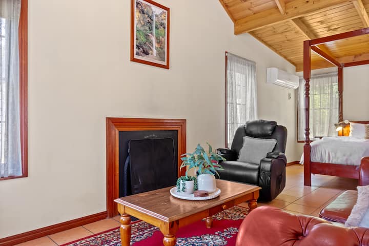 Mountainside Villa Two – Ironbark - Halls Gap