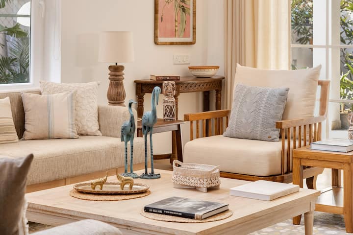 Living room image 12