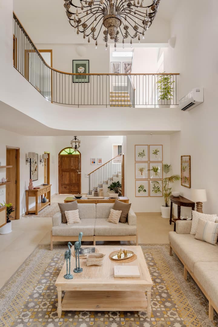 Living room image 2