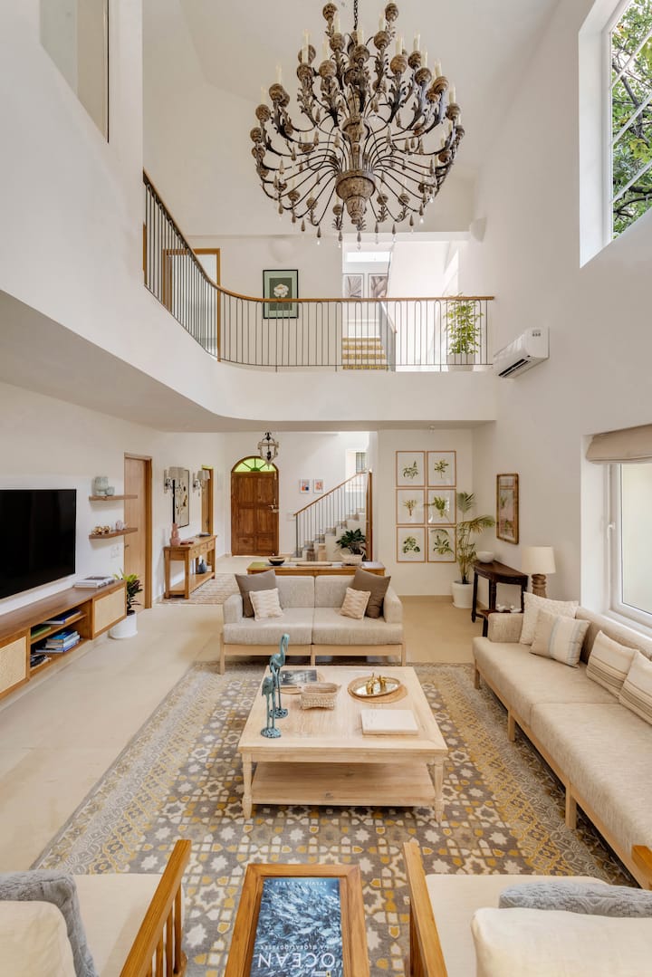 Living room image 3