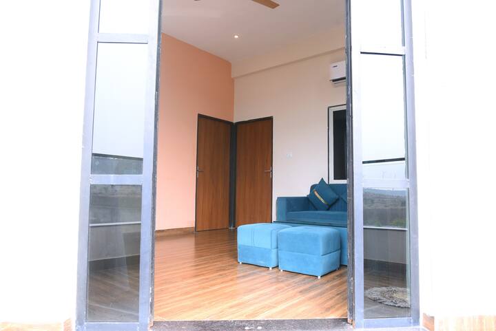 Blue Mountains Villa - Mandsaur