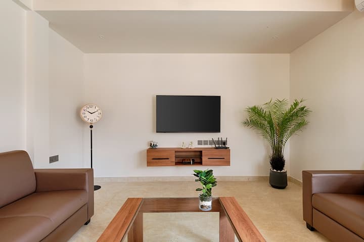 Living room 2 image 5