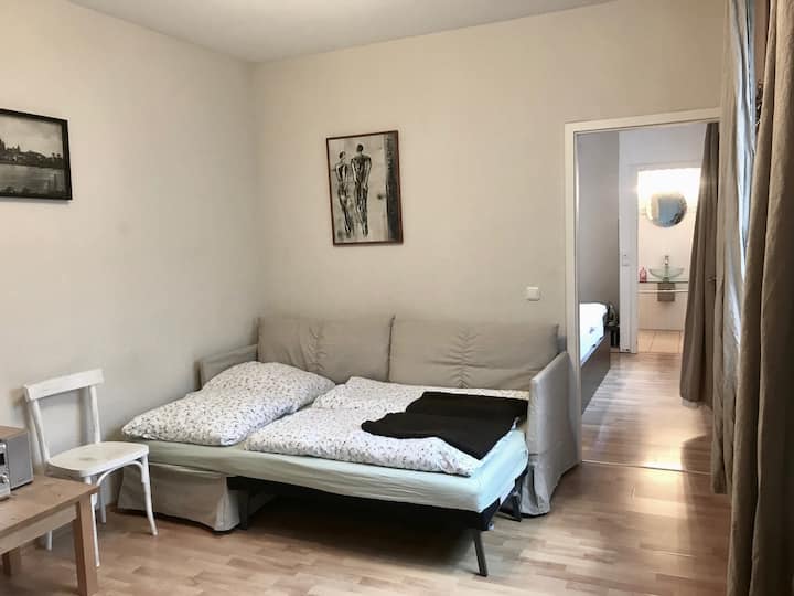 Zentrales Apartment Im Hinterhof Eines Altbaus - Cologne