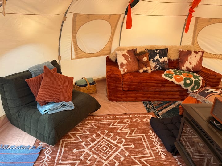 The Moo-tel Yurt - Jacksonville, FL