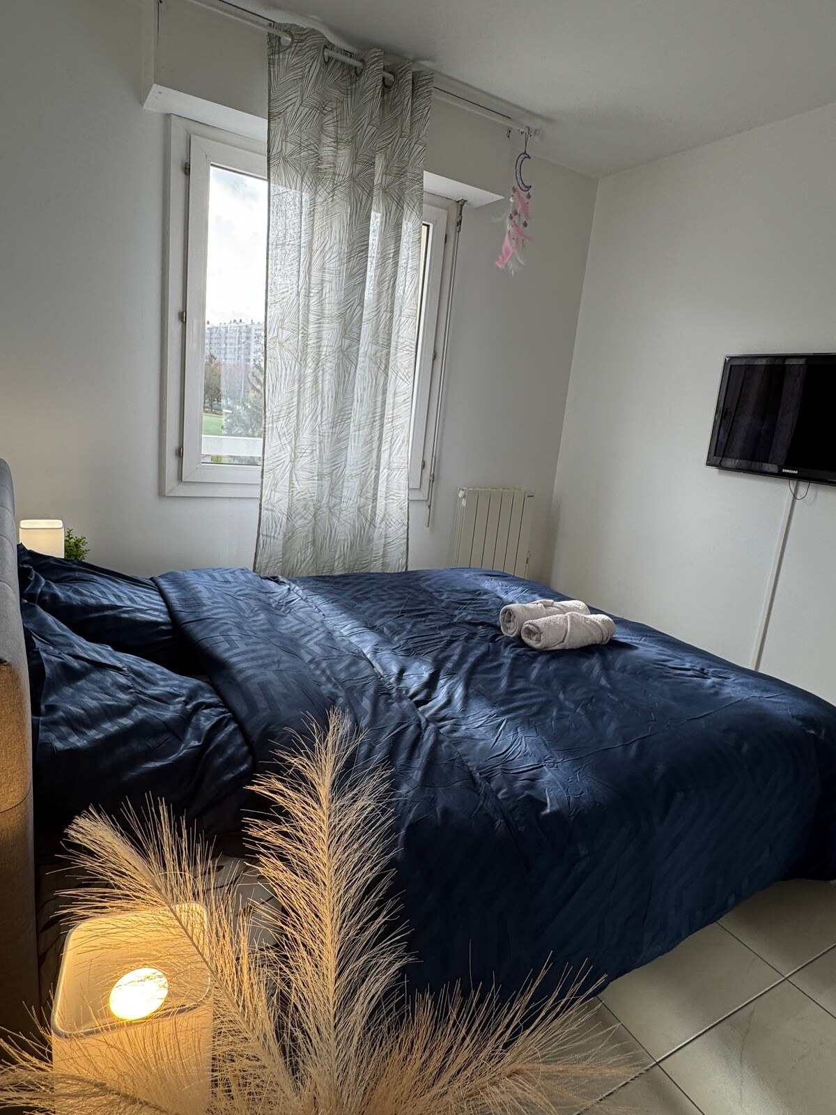 Chambre ensoleillée et confortable, à 4 min de la ligne RER B-Central ...