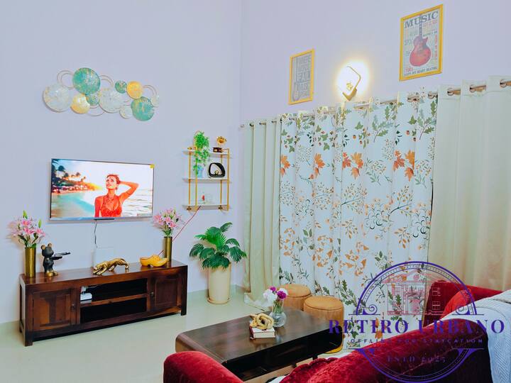 Living room image 4