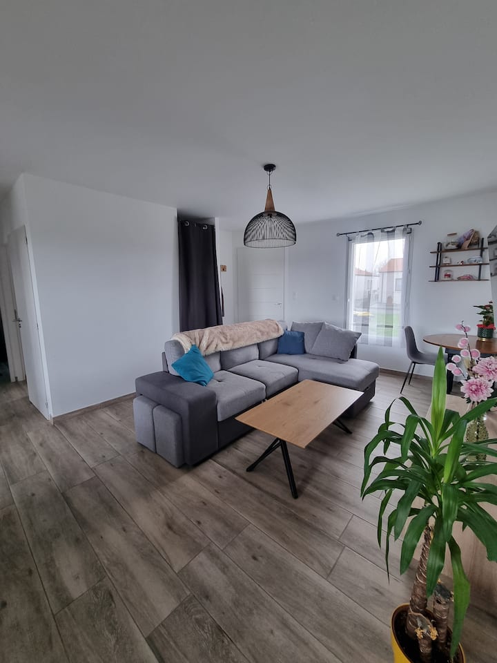 Maison Deux Chambres, Proche De Tous Commerces - Bourgneuf-en-Retz