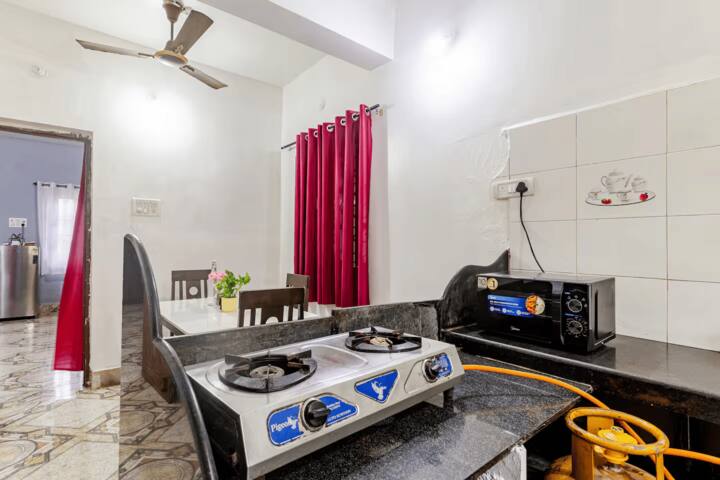 Full kitchen image 3