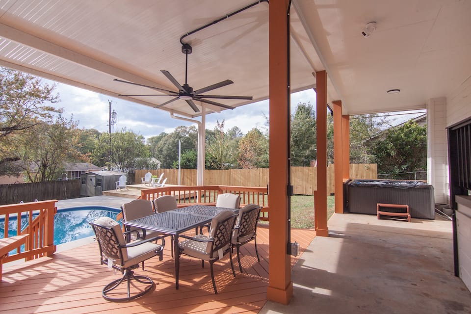 Outdoor dining table on the covered patio