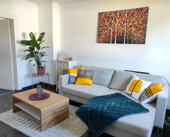 Stylish Flat, Upto 9 People, Close Borussia Park - Mönchengladbach