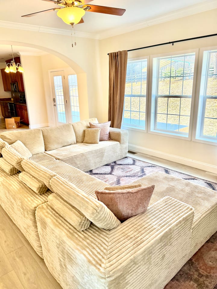The Hilltop Haven - Minutes From Pinnacle & Casino - Blountville, TN