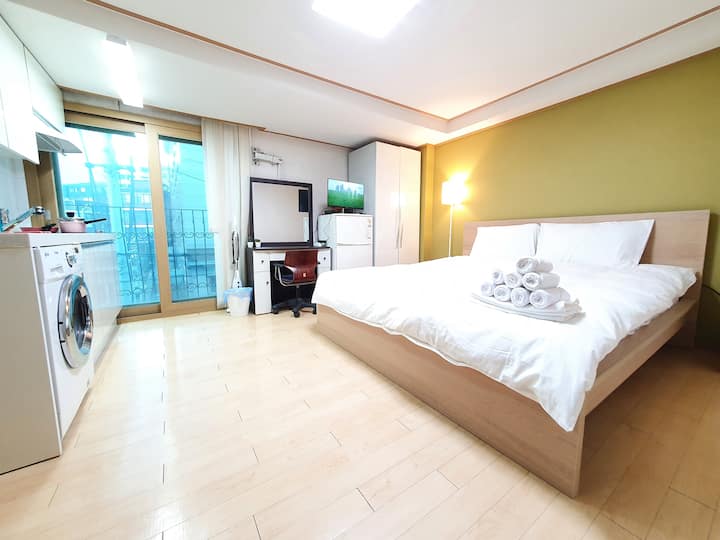 #Nadia  House# Hongdae Stn(4min) - Seoul