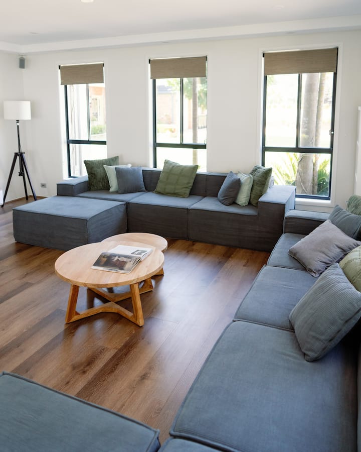 Junii Lake House - Waterfront With Spa & Sauna! - Watagans National Park