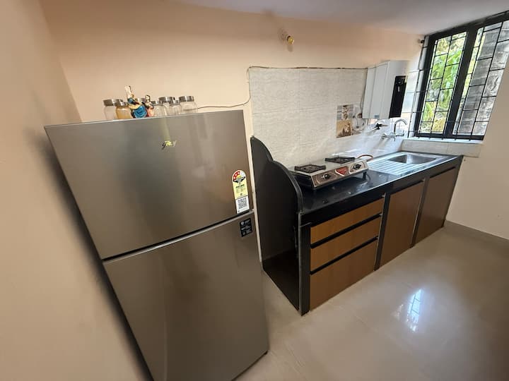 Full kitchen image 1