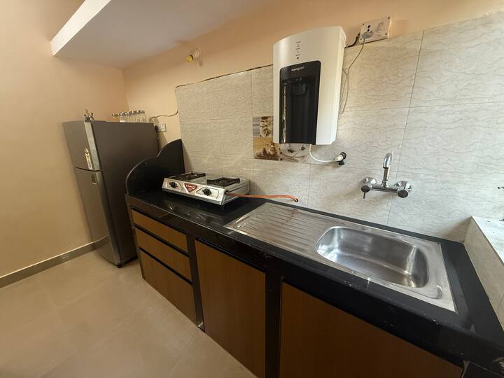 Full kitchen image 4