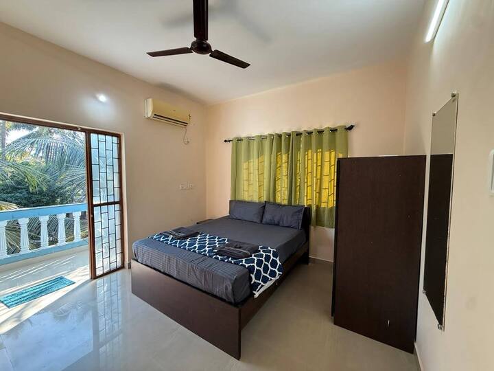 Bedroom 3 image 1