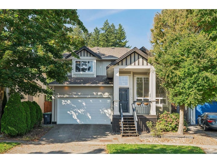 2br Basement Suite Surrey: Fifa Vancouver 2026 - Surrey, BC