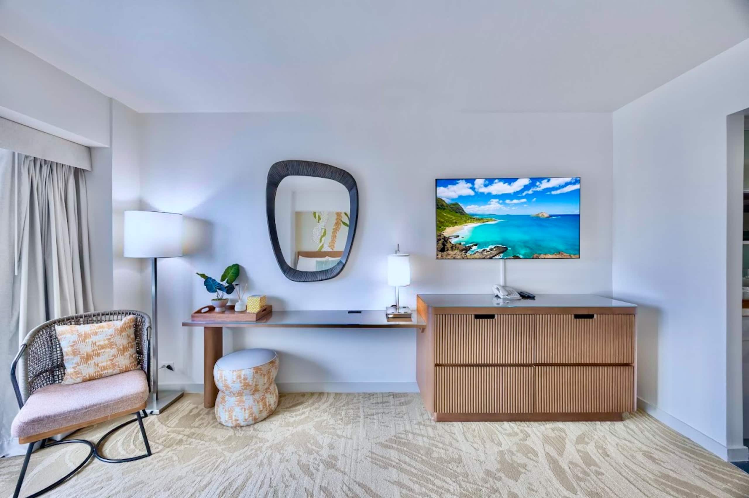 29F-Ocean View-Ala Moana Hotel-Premium Double Room - Image 12